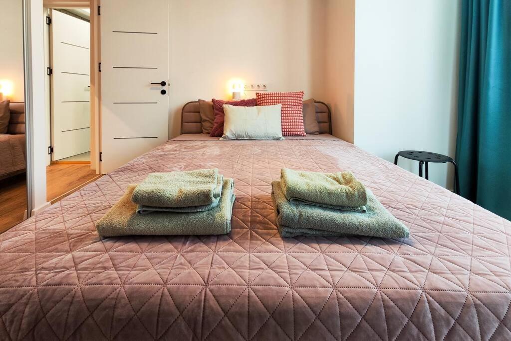 Opal Beachfront Apartment فارنا المظهر الخارجي الصورة