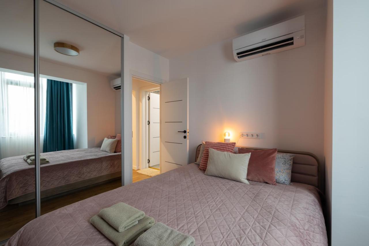 Opal Beachfront Apartment فارنا المظهر الخارجي الصورة